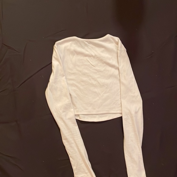 White cropped long sleeve - Picture 2 of 2